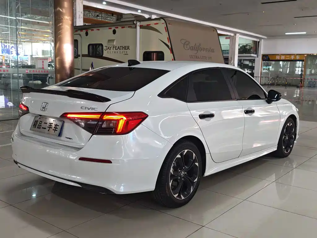 Honda Civic — миниатюра 7