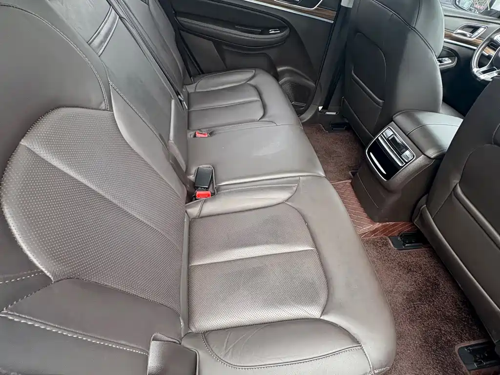 Roewe RX8 — миниатюра 11