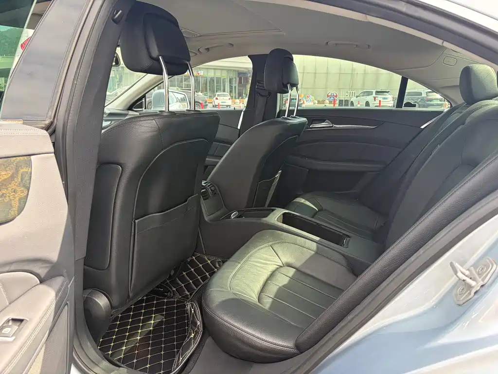 Mercedes-Benz CLS — миниатюра 14