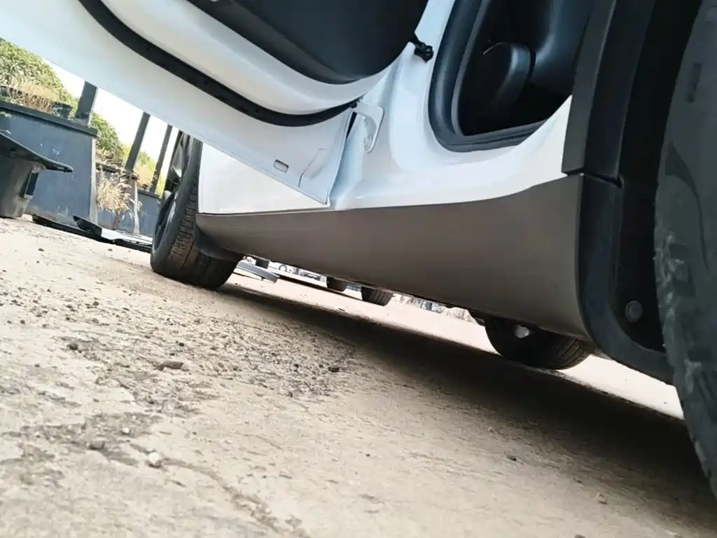 Tesla Model Y — миниатюра 22