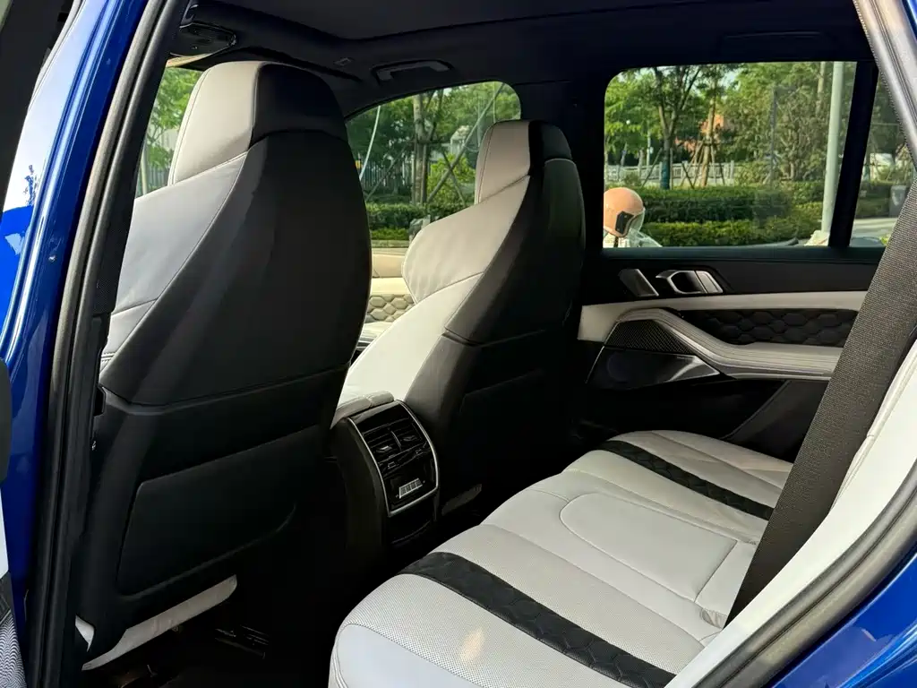 BMW X5 M — миниатюра 5