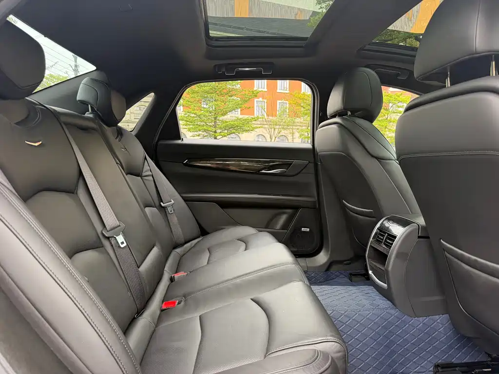 Cadillac CT6 — миниатюра 11