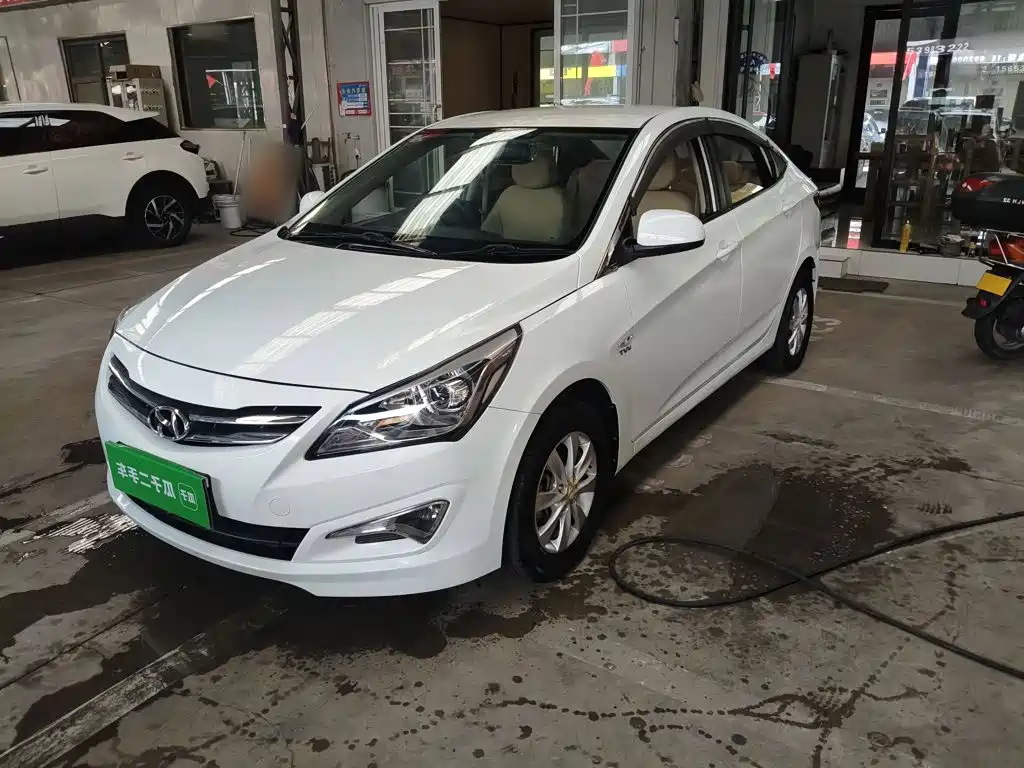 Hyundai Verna — миниатюра 2