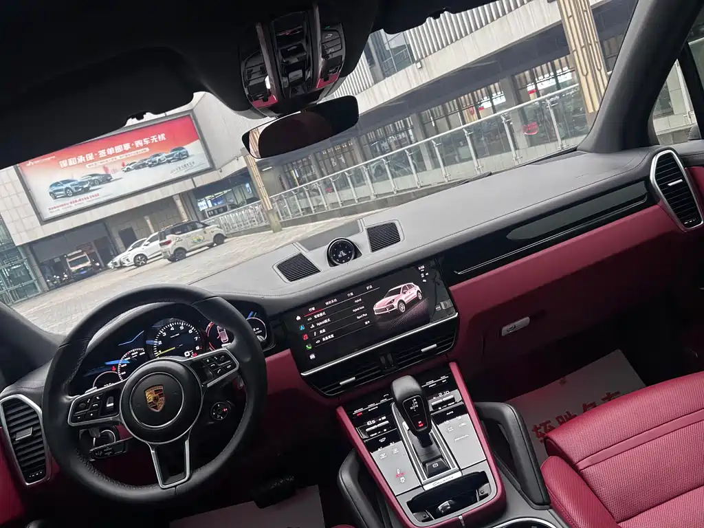 Porsche Cayenne Hybrid — миниатюра 6