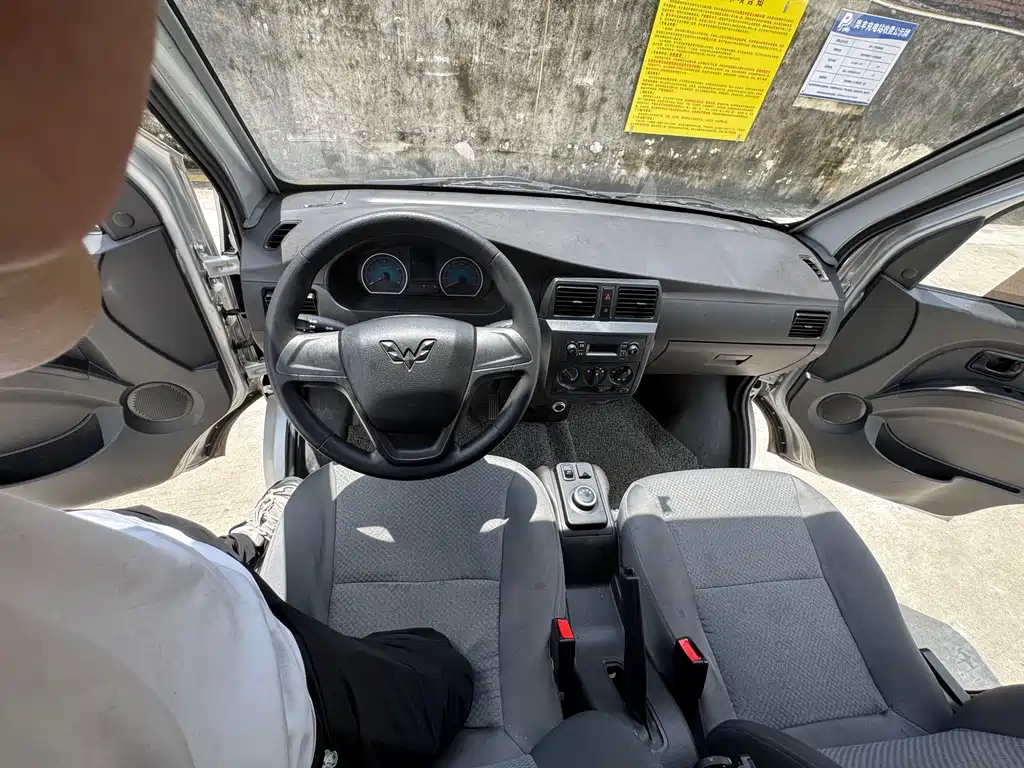 Wuling Wuling EV50 — миниатюра 13