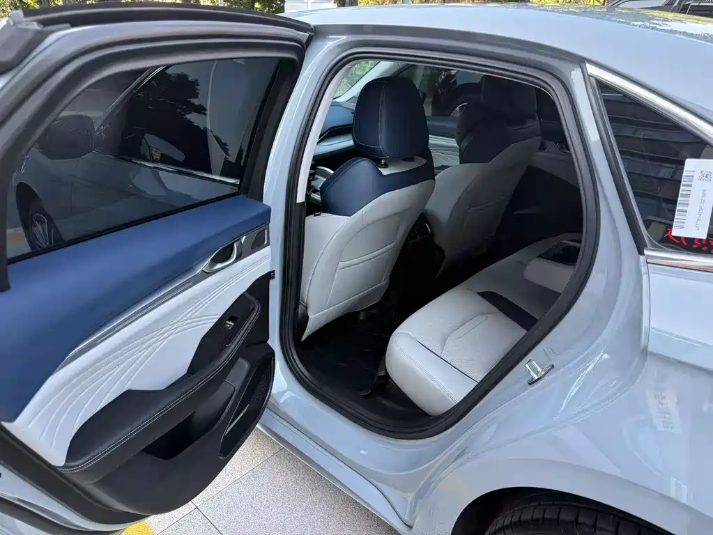 Geely Xingrui — миниатюра 11
