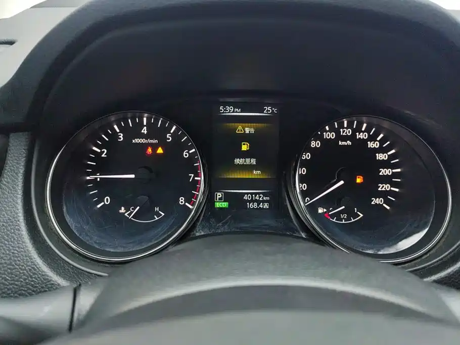 Nissan Qashqai — миниатюра 14
