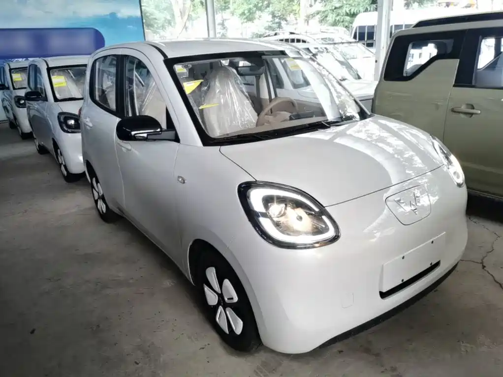 Wuling MINIEV — миниатюра 4