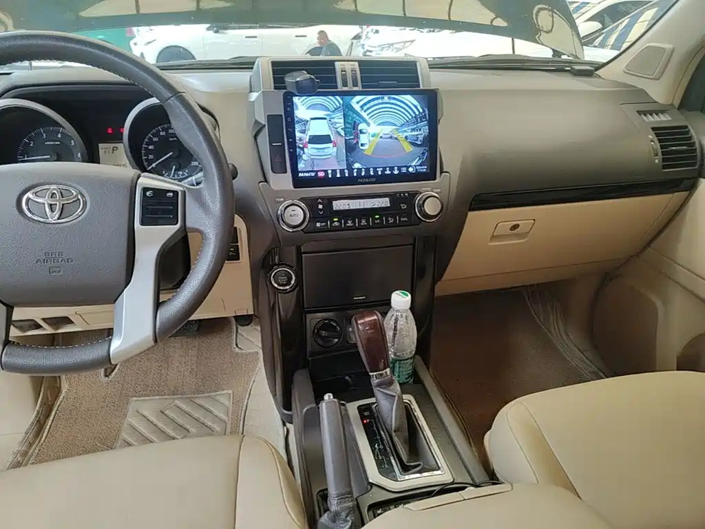 Toyota Prado — миниатюра 13