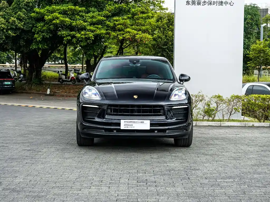 Porsche Macan — миниатюра 12