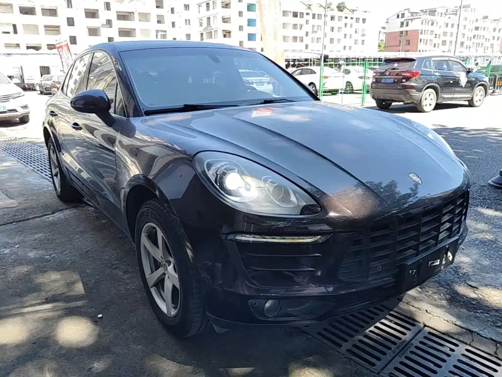 Porsche Macan — миниатюра 4