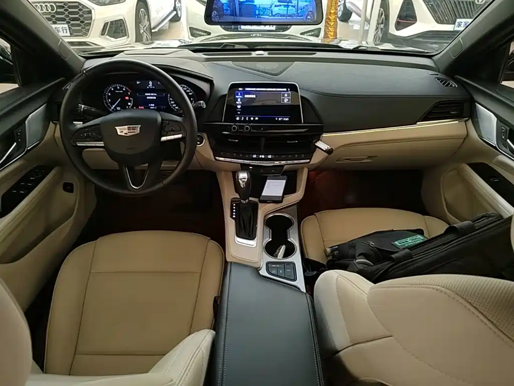 Cadillac CT4 — миниатюра 10