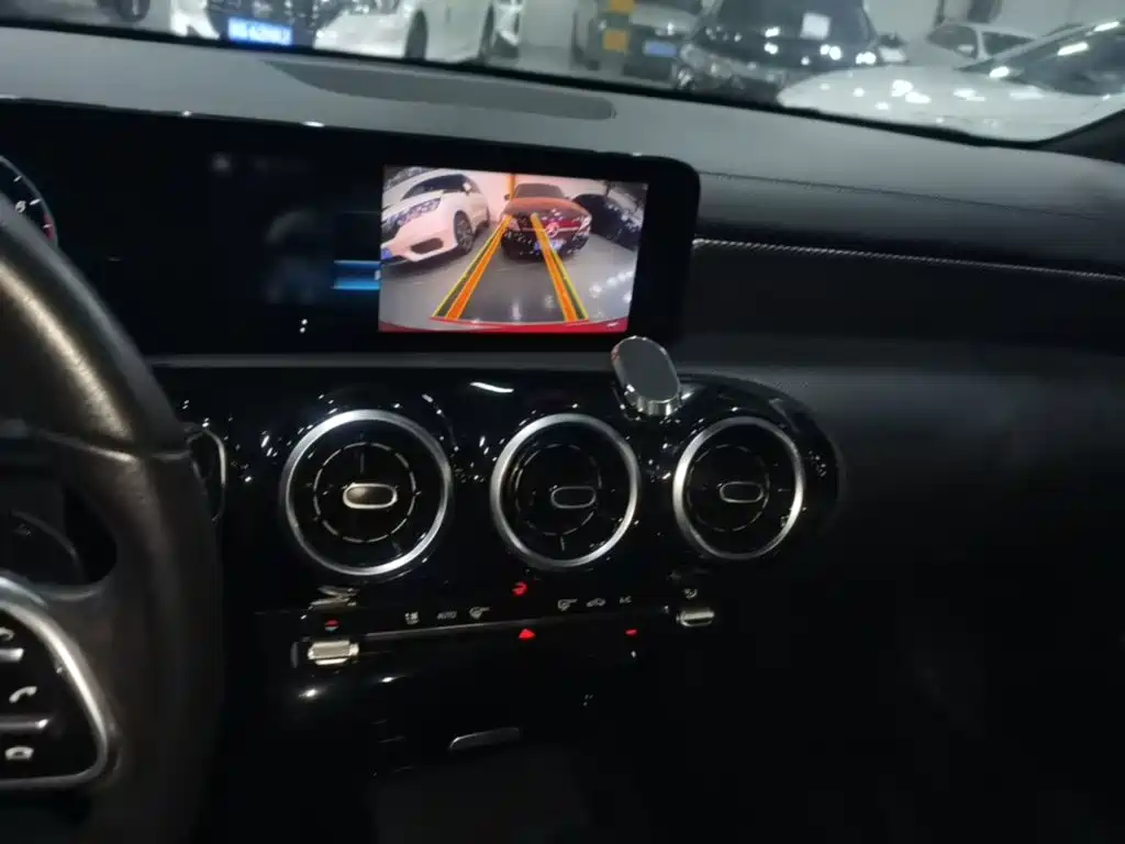 Mercedes-Benz A-Class — миниатюра 13