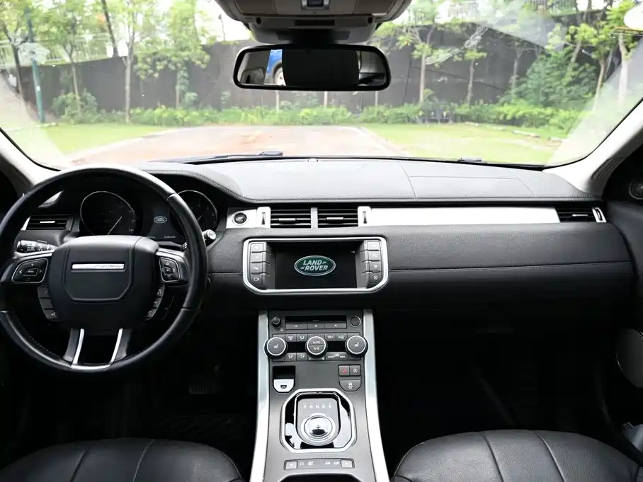 Land Rover Evoque — миниатюра 5
