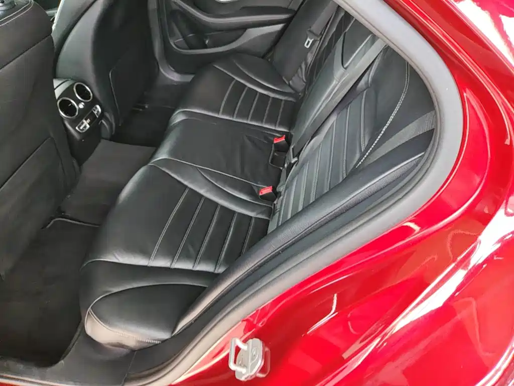 Mercedes-Benz C-Class — миниатюра 17