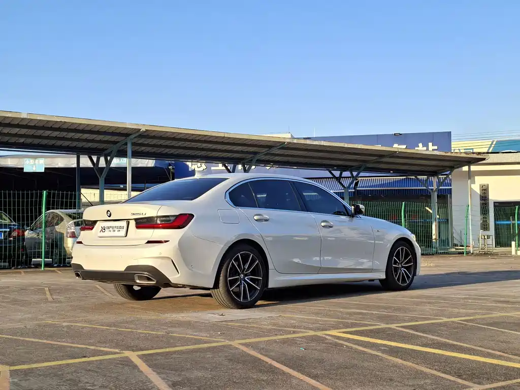BMW 3 Series — миниатюра 4
