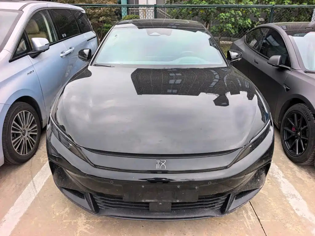 BYD Han — миниатюра 2