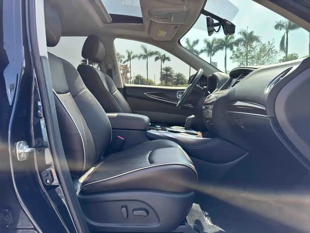 Infiniti QX60 (Import) — миниатюра 24