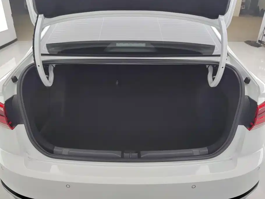 Volkswagen Bora — миниатюра 4