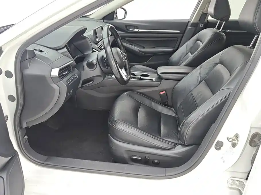 Nissan Teana — миниатюра 9