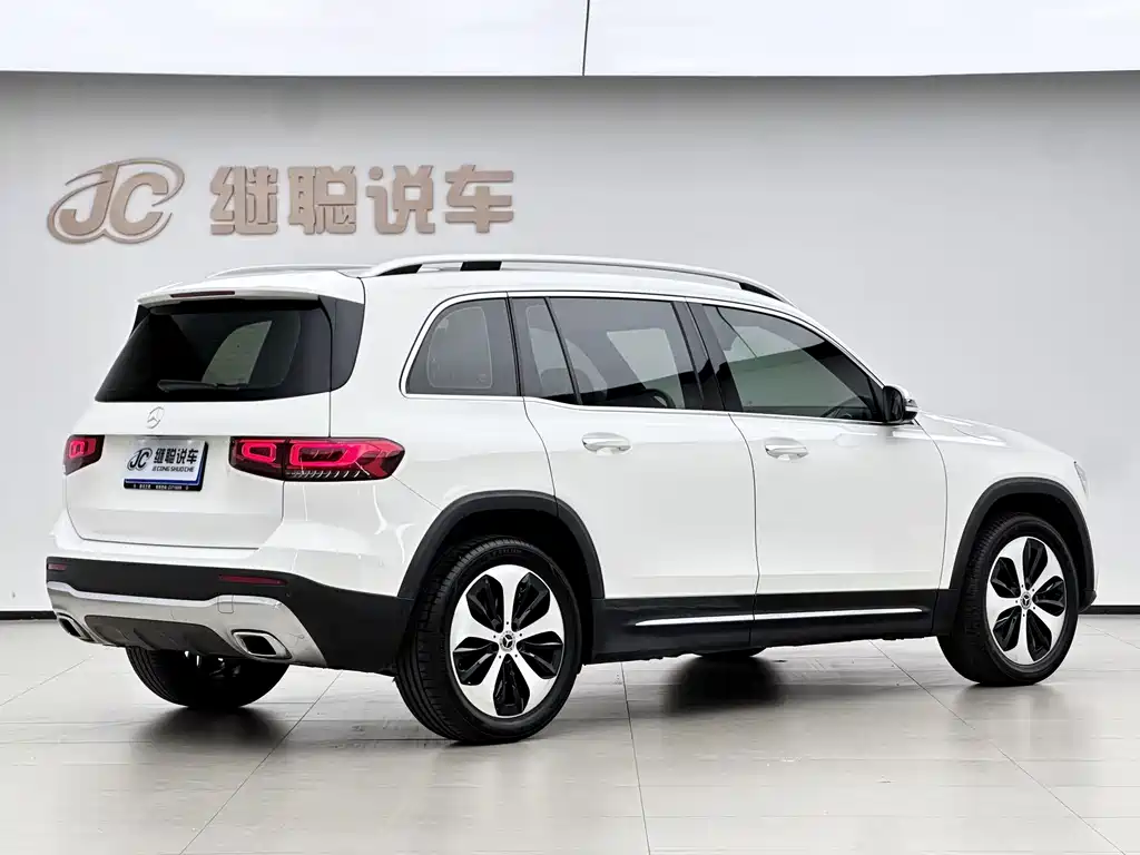 Mercedes-Benz GLB — миниатюра 16