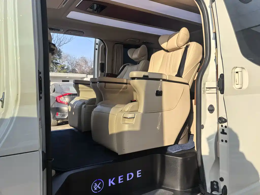 KETI CAR KEDI MOUNTAINS AND RIVERS