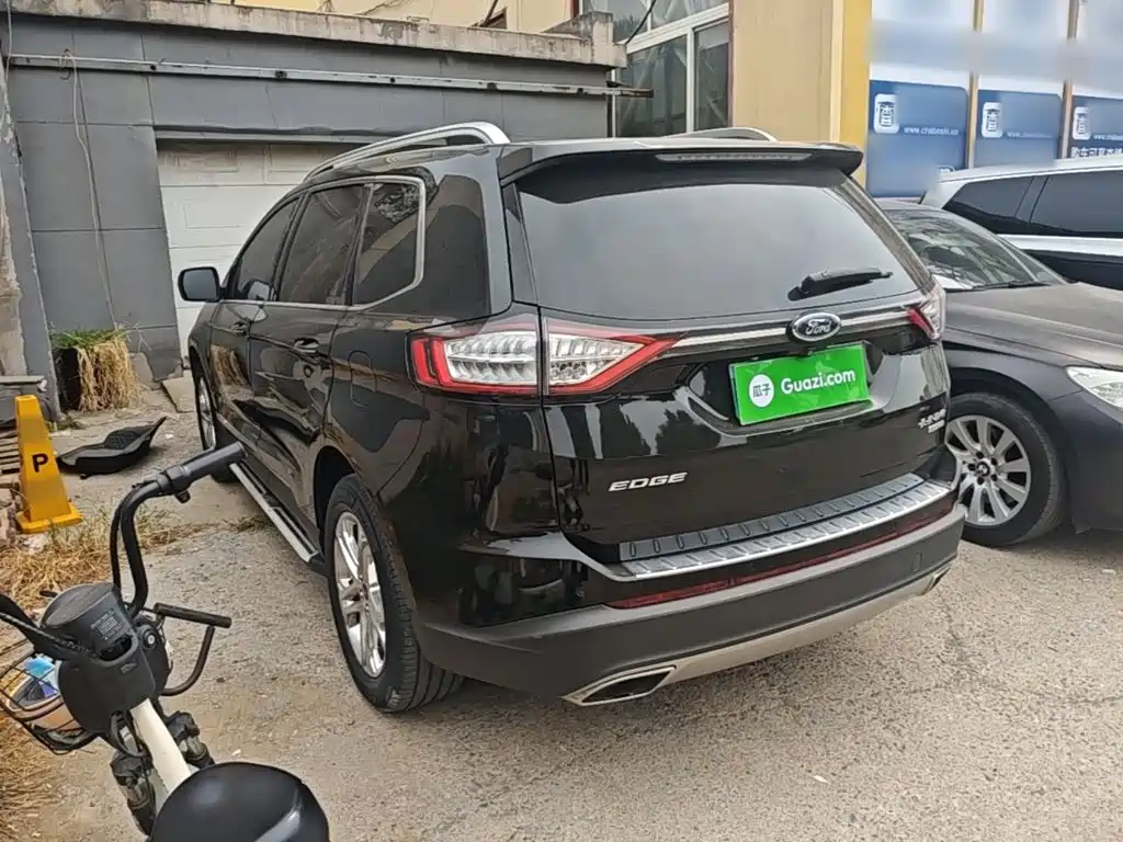 Ford Edge — миниатюра 5