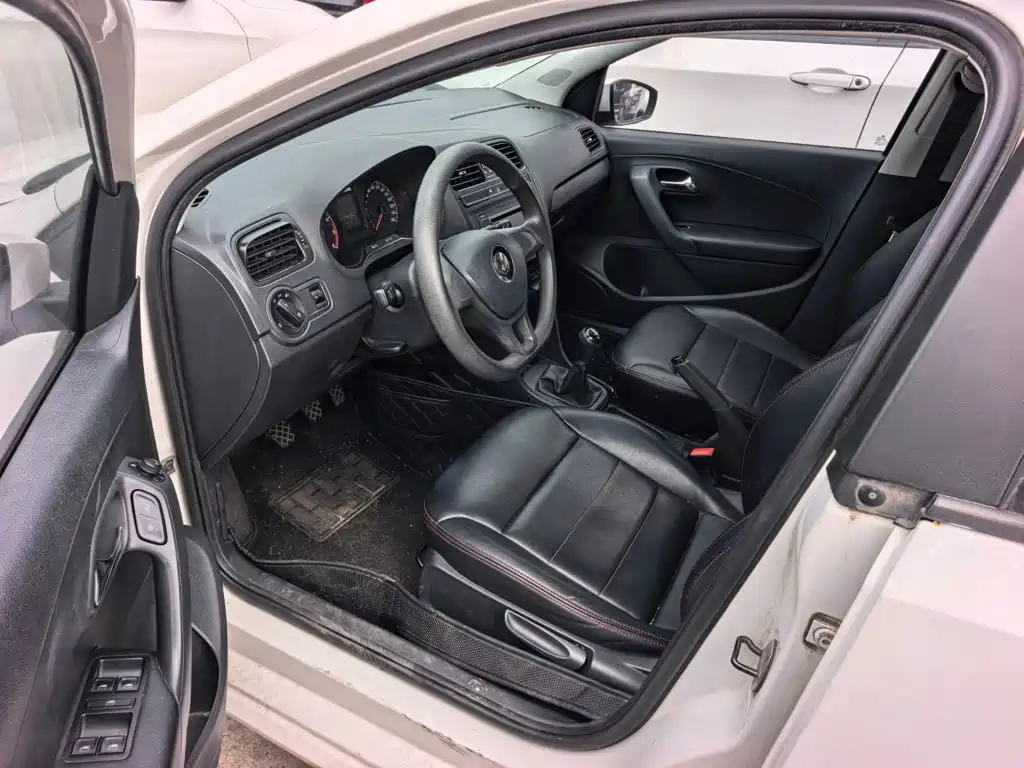 Volkswagen Polo — миниатюра 7
