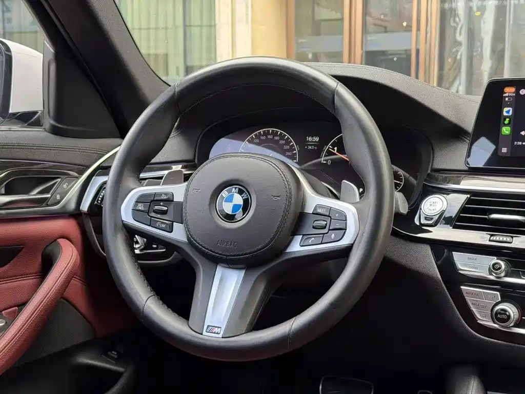 BMW 5 Series — миниатюра 20