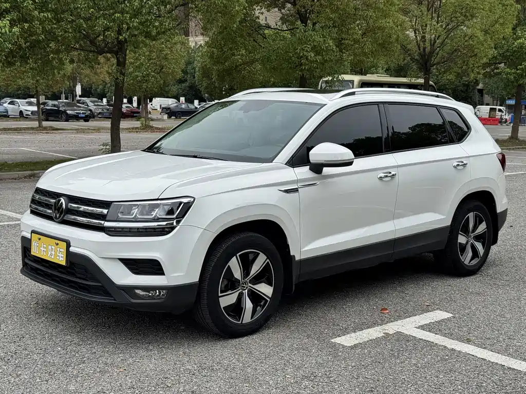 Volkswagen Tharu — миниатюра 2