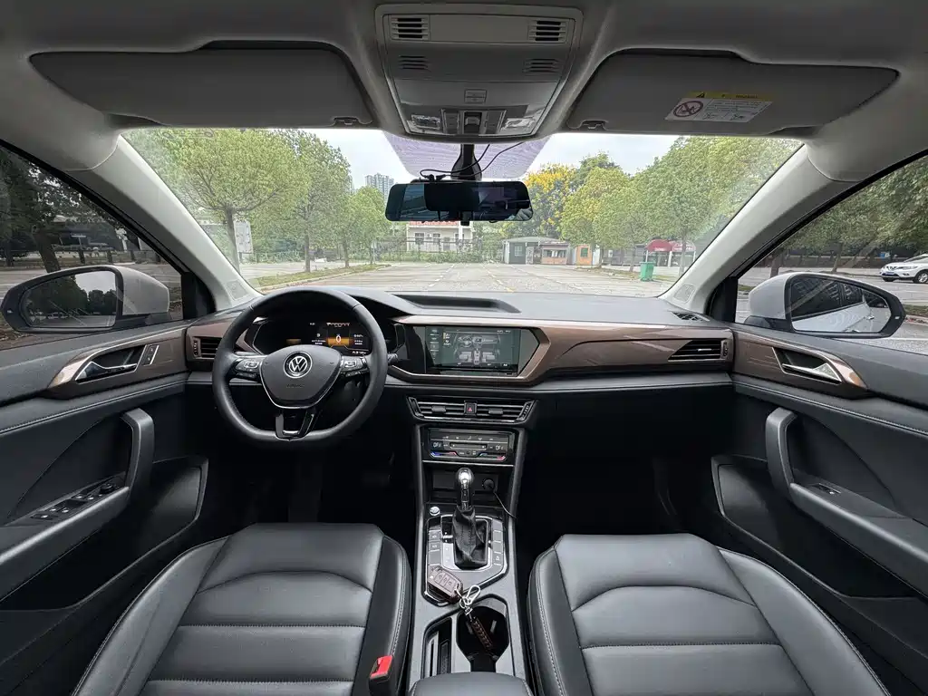 Volkswagen Tharu — миниатюра 8
