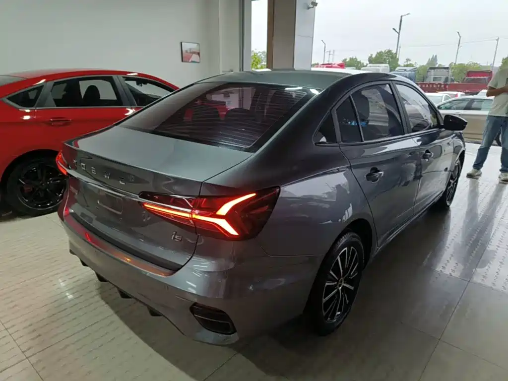 Roewe i5 — миниатюра 7