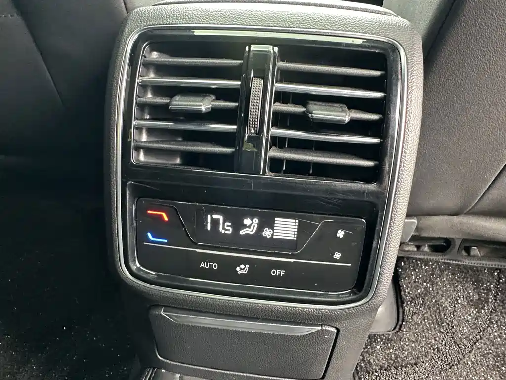 Volkswagen CC — миниатюра 27