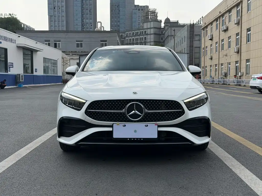 Mercedes-Benz A-Class — миниатюра 2