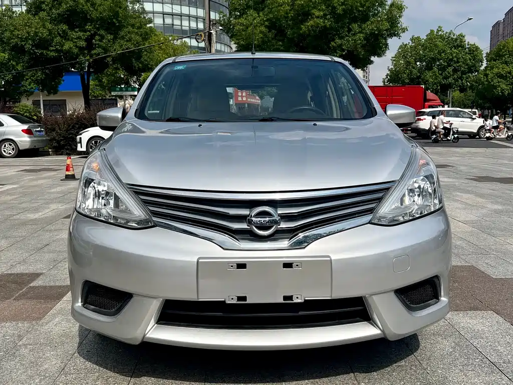 Nissan Livina 1.6XE CVT Comfort Edition, фото 2