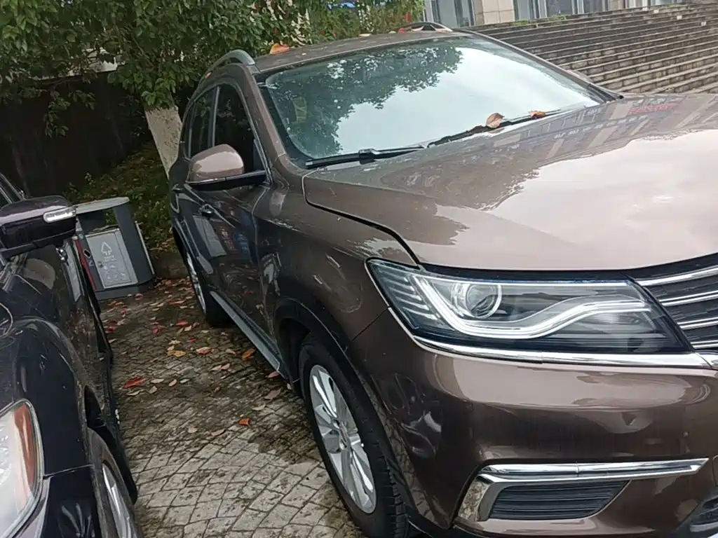 Roewe RX5 — миниатюра 4