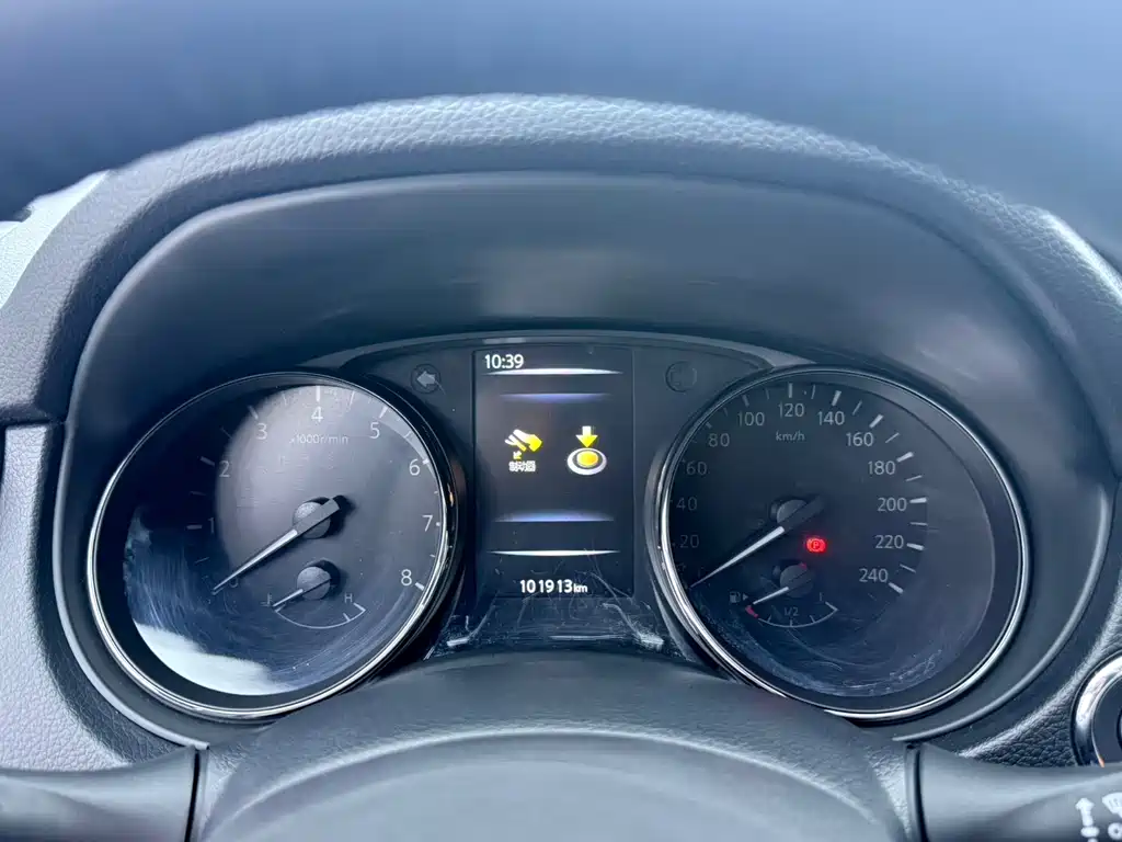 Nissan X-Trail — миниатюра 11