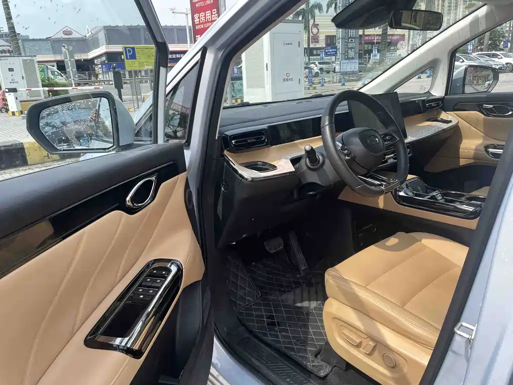 GAC Motor Trumpchi E8 PHEV — миниатюра 13