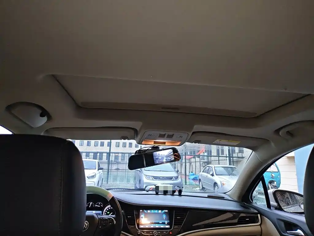 Buick Verano — миниатюра 19