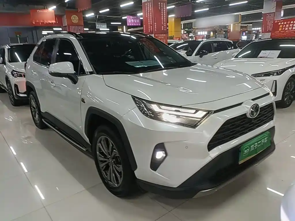 Toyota RAV4 — миниатюра 4