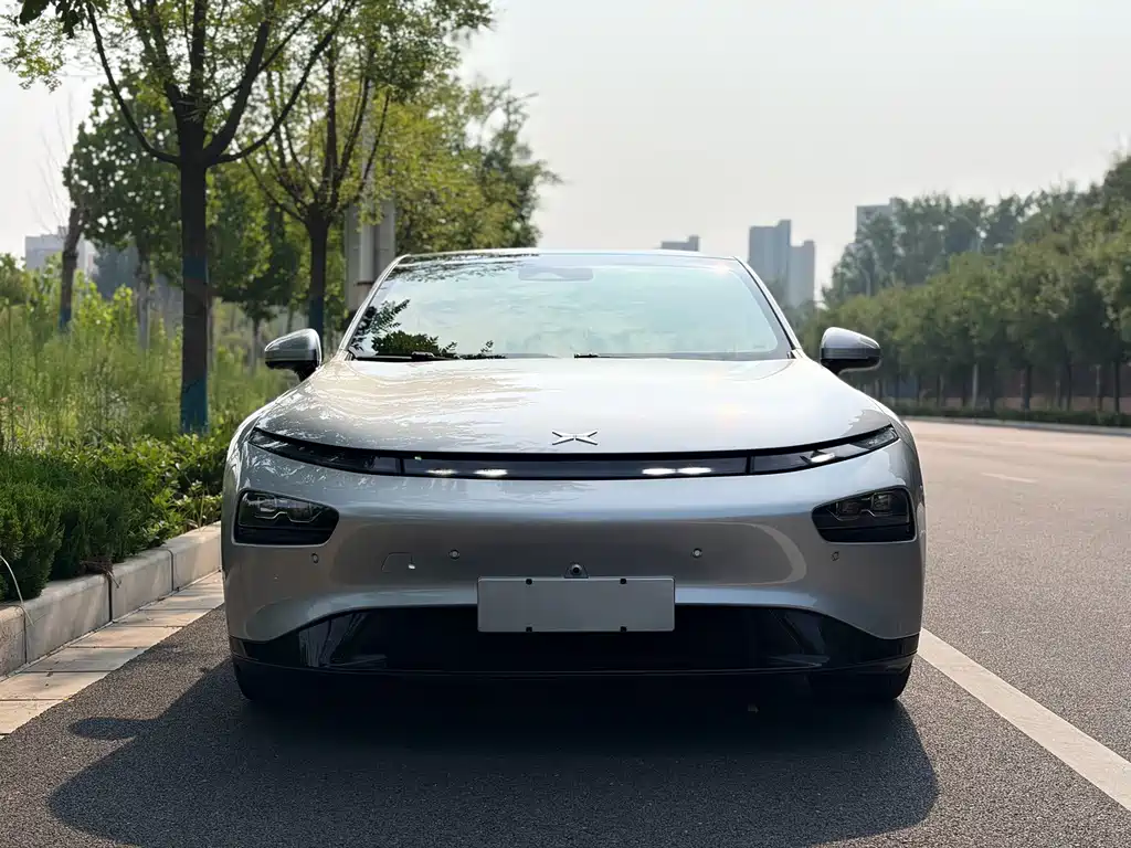 XPeng P7 — миниатюра 5
