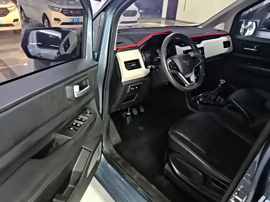 Wuling Hongguang PLUS — миниатюра 16