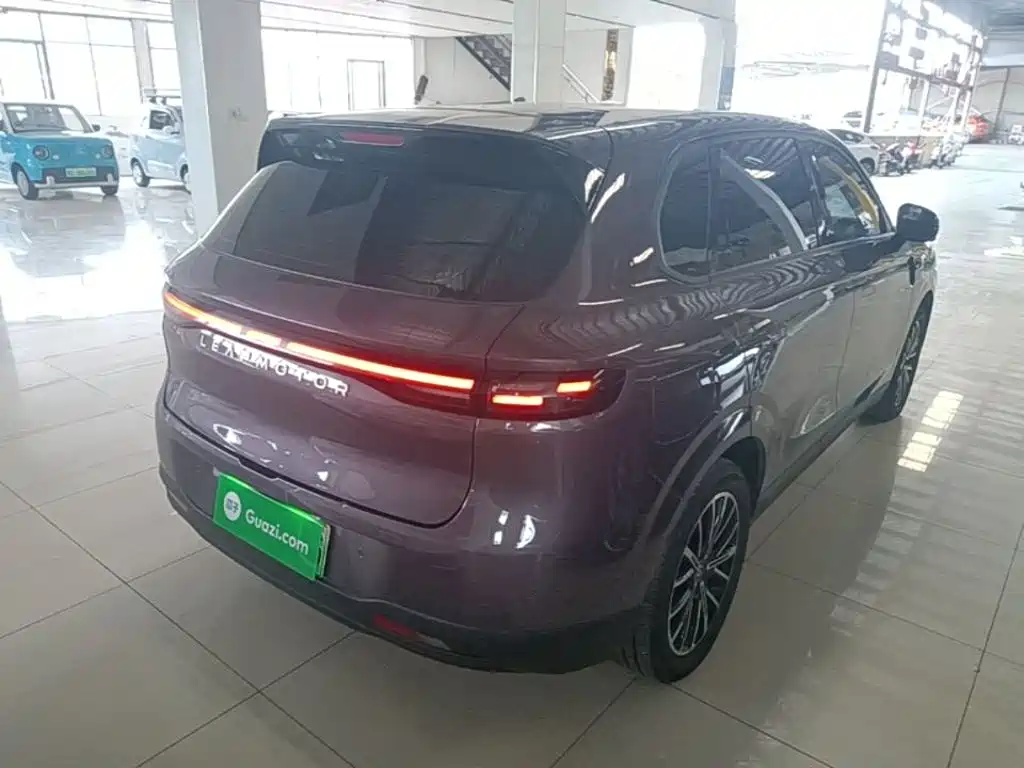 Leapmotor Leapmotor B10 — миниатюра 6