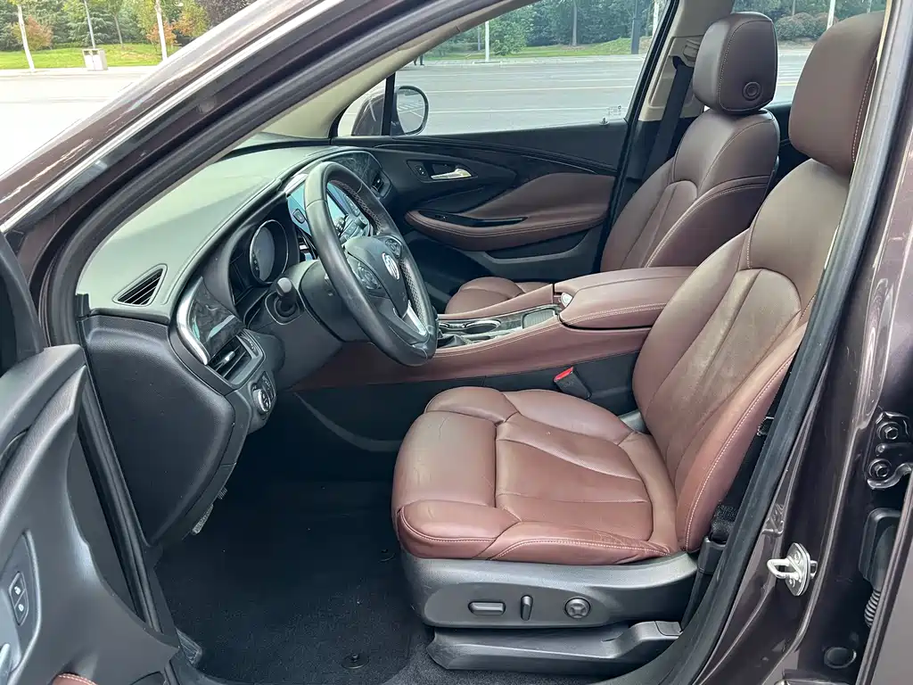 Buick Envision Plus — миниатюра 10