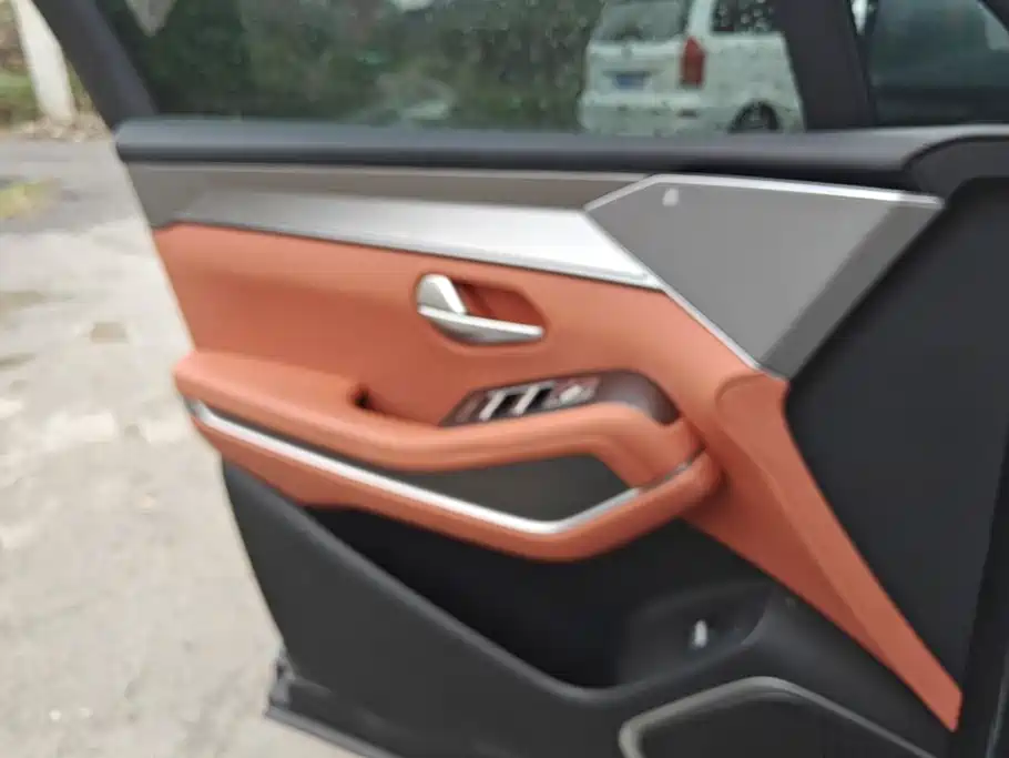 BYD Tang L — миниатюра 7