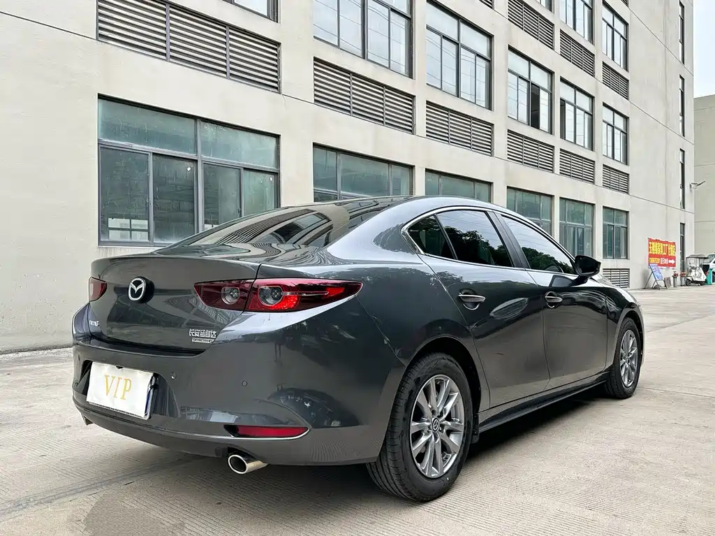 Mazda 3 Axela — миниатюра 15