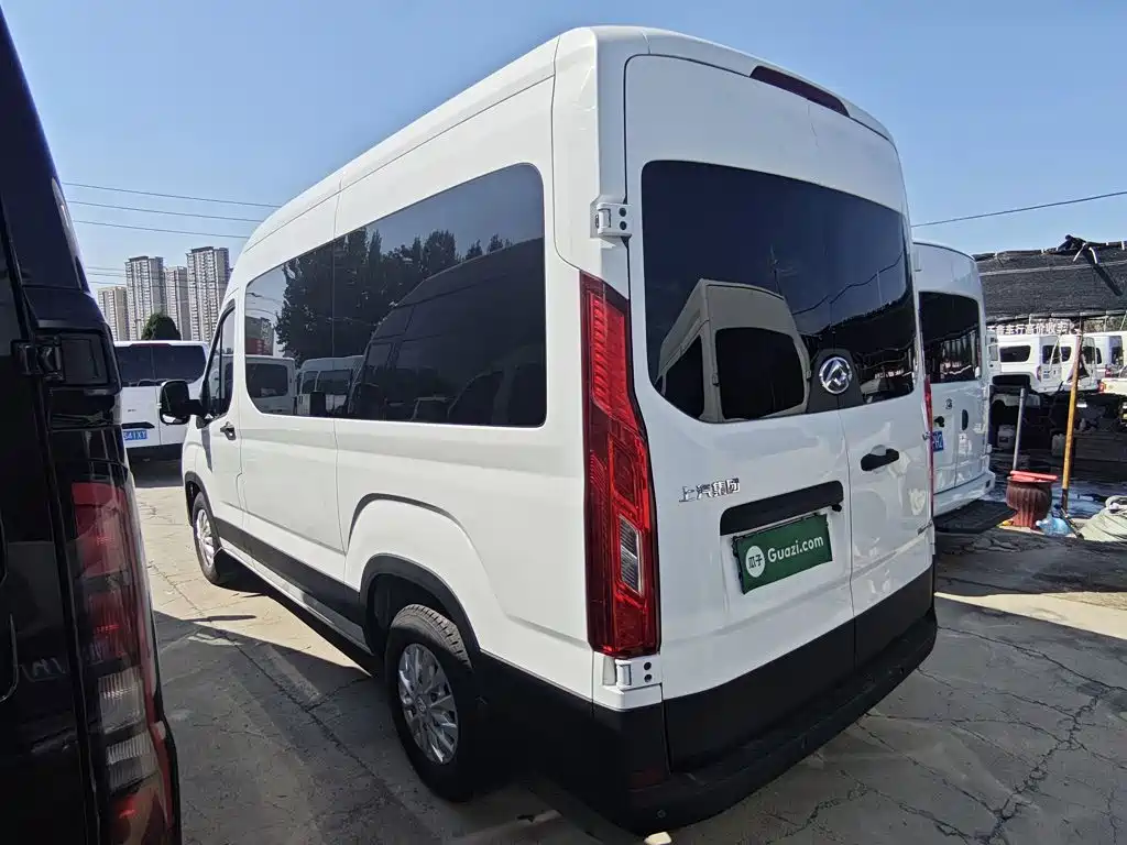 Maxus V90 — миниатюра 5