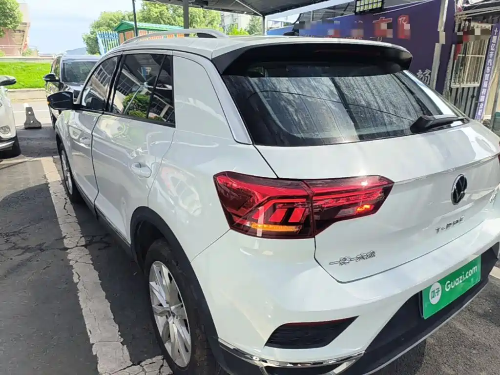 Volkswagen T-Roc — миниатюра 5