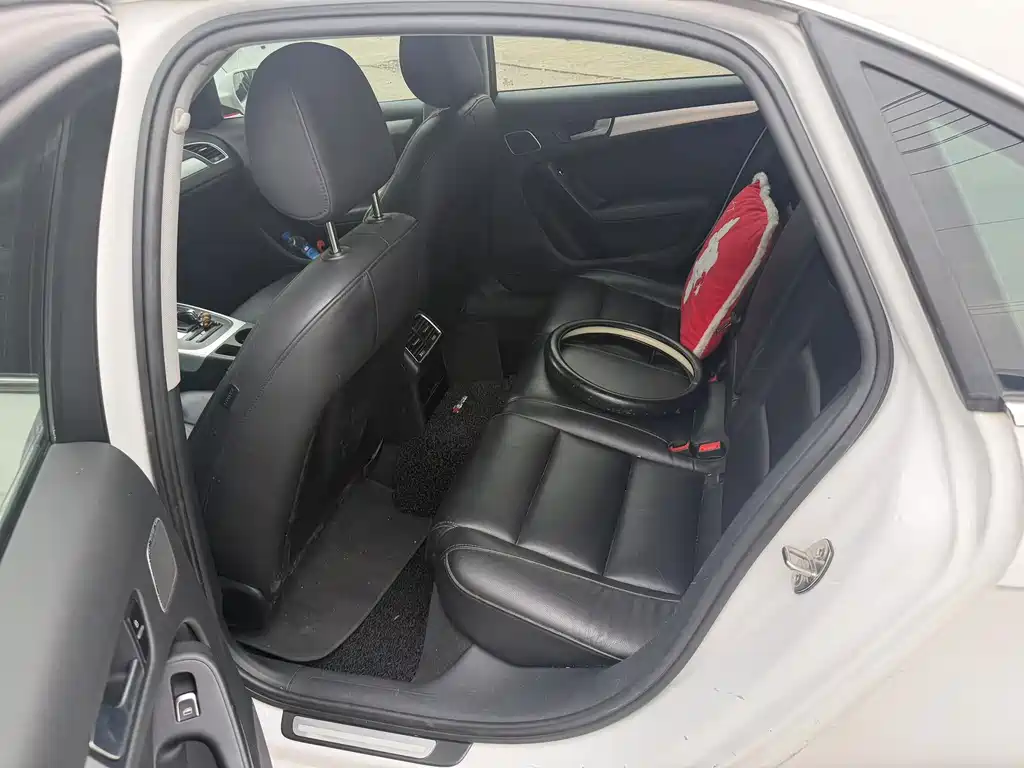 Audi A4L — миниатюра 5