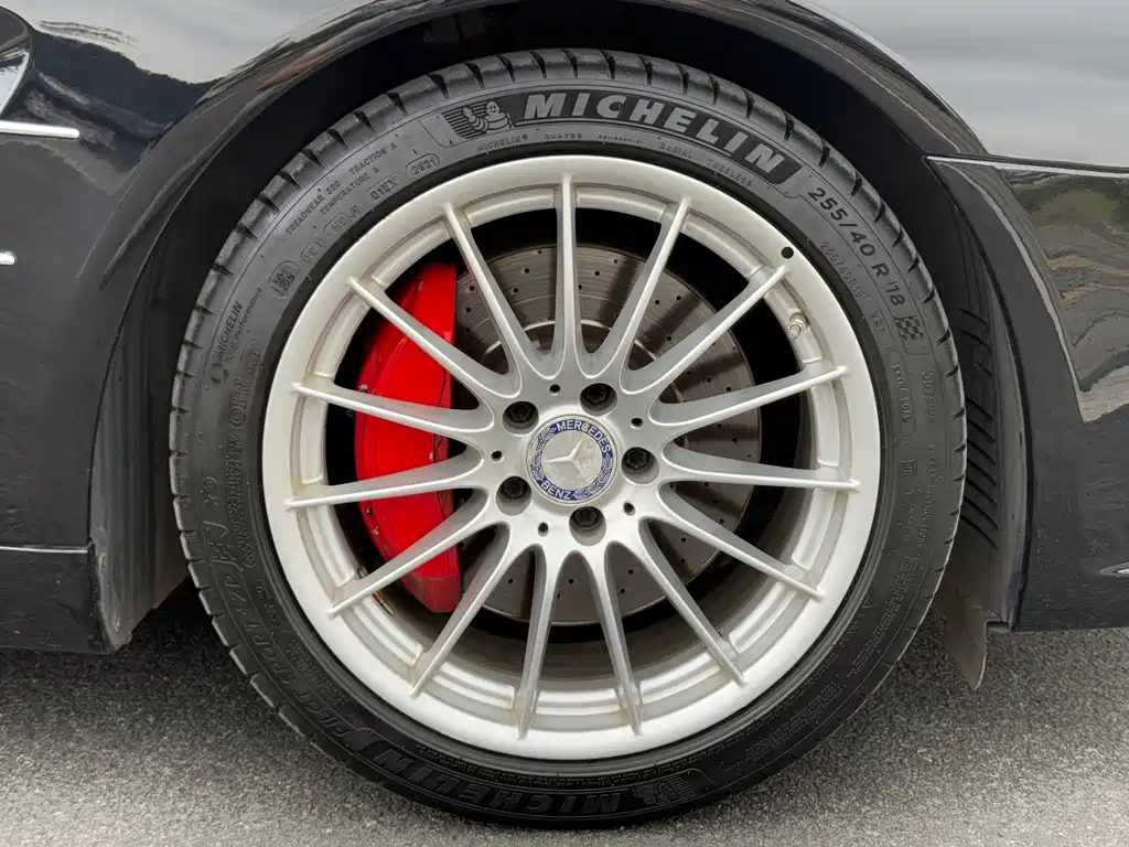 Mercedes-Benz SL-Class — миниатюра 10